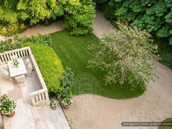 Paris 16 - Une propriété familiale d'exception avec jardin