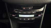 Peugeot 2008 1.2 PureTech 82ch E6.c Signature S&S — photo 26