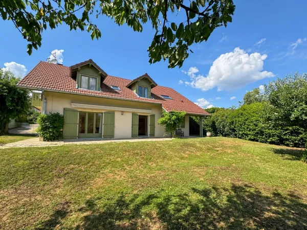 Maison 7 pièces 192 m²