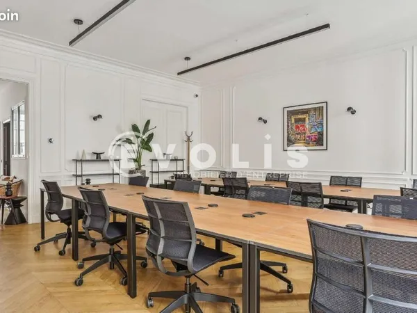 Bureau 180 m²