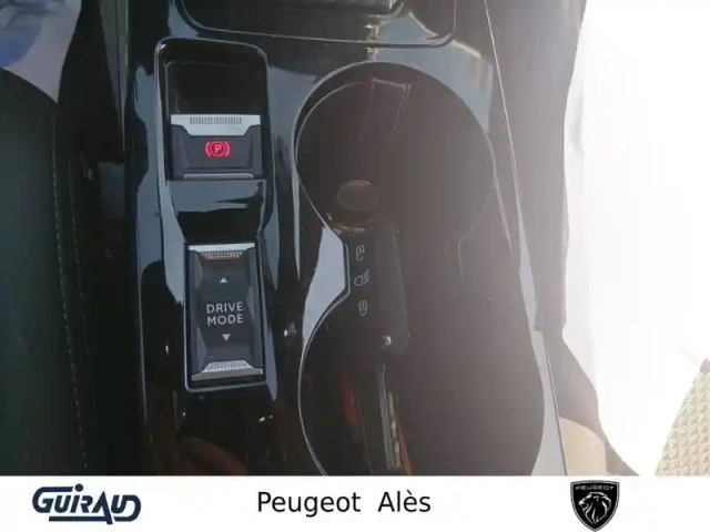 Peugeot 2008 puretech 130 s&amp;s eat8 — photo 16