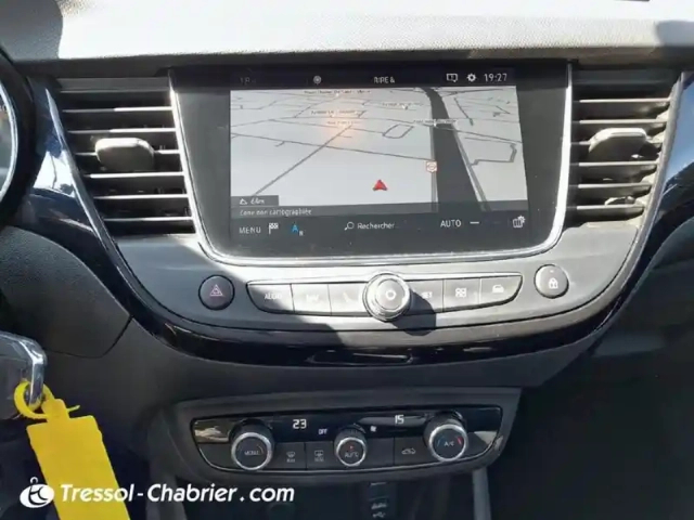Opel Crossland X 1.2 turbo 110 ch design 120 ans — photo 11