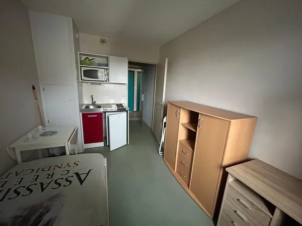 Appartement 1 pièce 13 m²