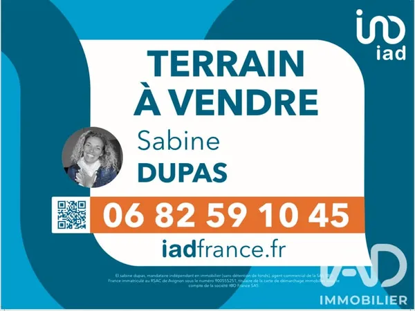 Terrain 2400 m²