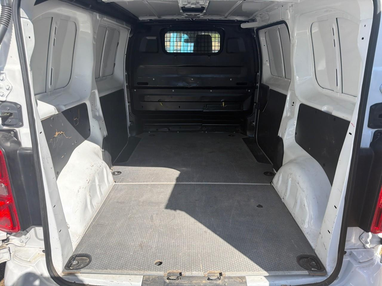 Toyota Proace medium 2.0l 120 d-4d bva8 business — photo 6