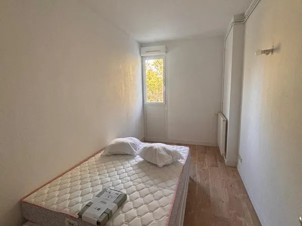 Colocation, chambre lit double de 10 m² à Orléans