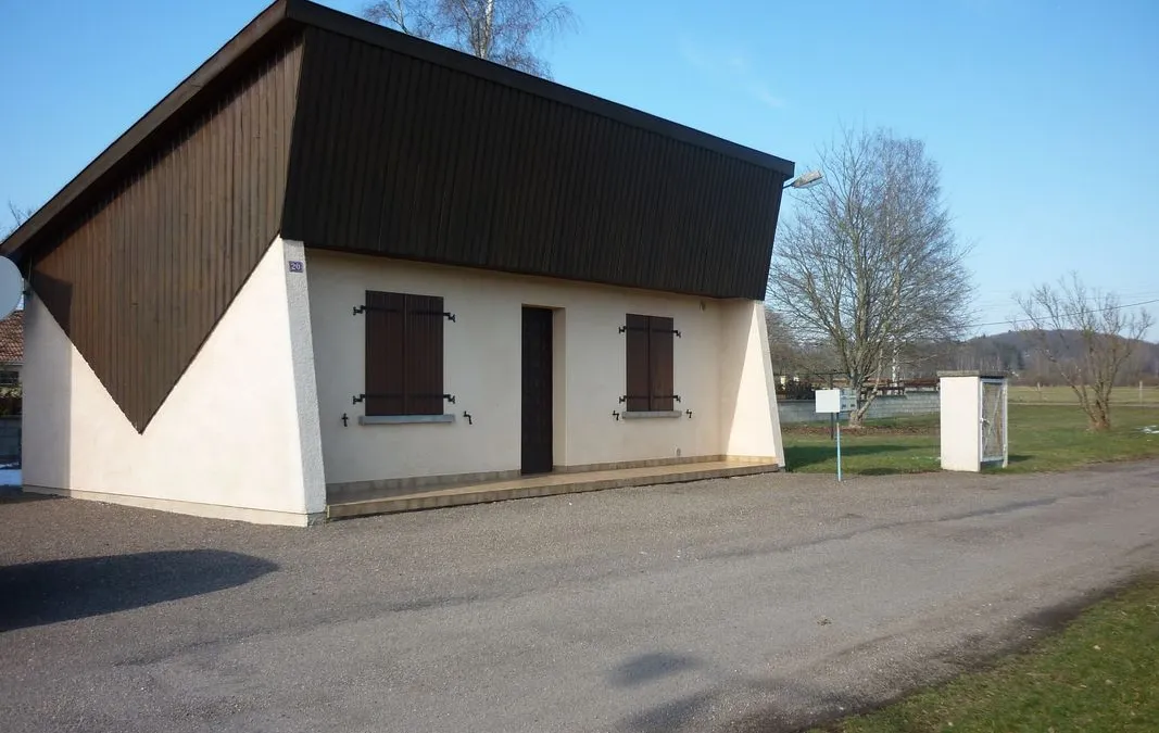 Photo 1