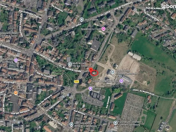 INVESTISSEURS, CETTE OPPORTUNITÉ EST FAITE POUR VOUS A SARREBOURG, l'immeuble de 75m² est composé de