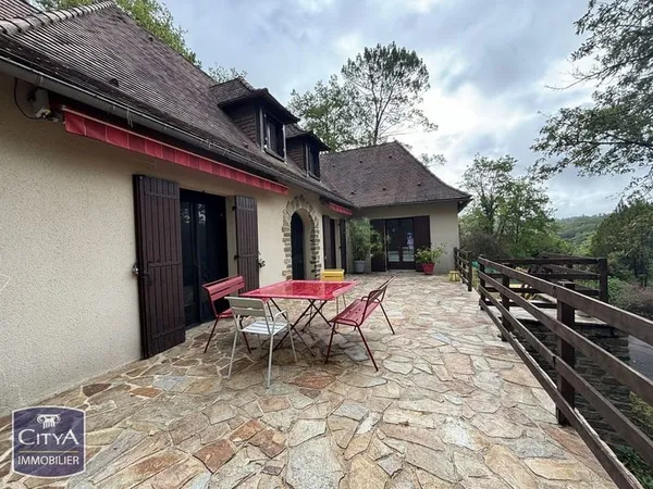 Maison Vente Saint-Jean-de-Côle 6p 175m² 309000€