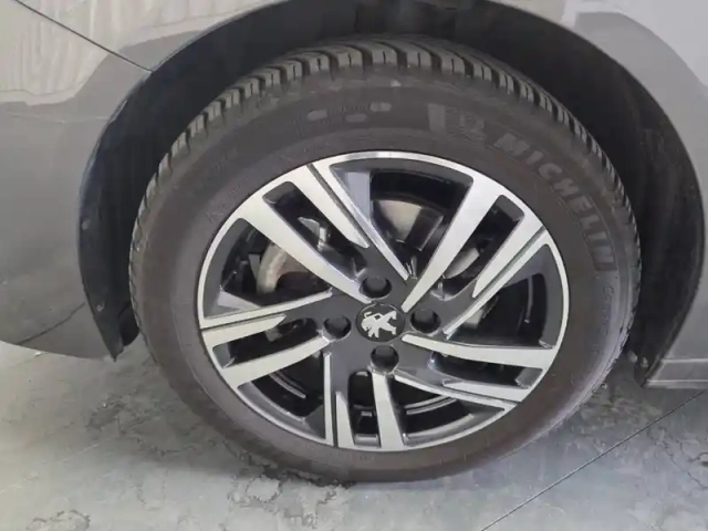 Peugeot 208 puretech 100 s&amp;s eat8 — photo 87