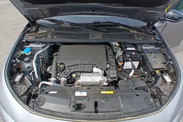 Peugeot 308 puretech 130ch s&amp;s bvm6 — photo 16