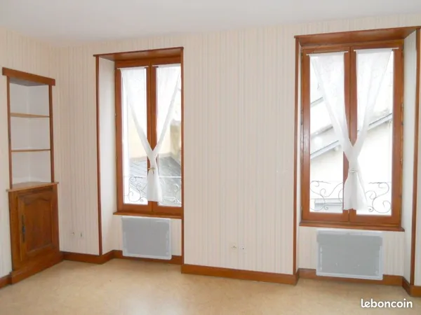 Appartement F2 - 1er Etage - centre ville