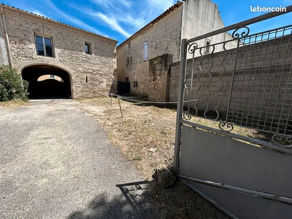 Parking/box REDESSAN
