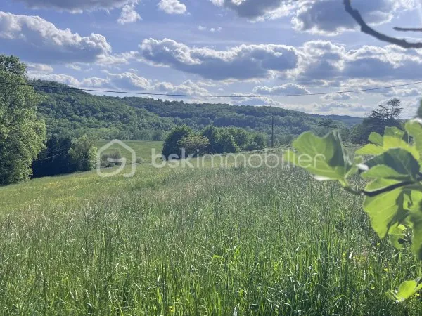 Terrain 4370 m²