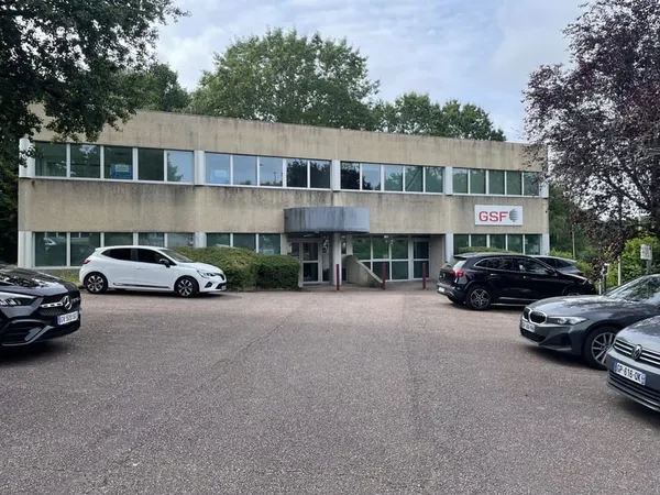 LOCAL COMMERCIAL - 107m2