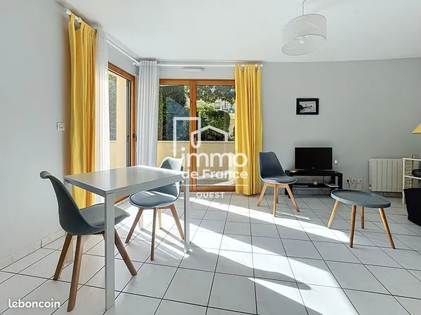 Studio 1 pièce 29 m²