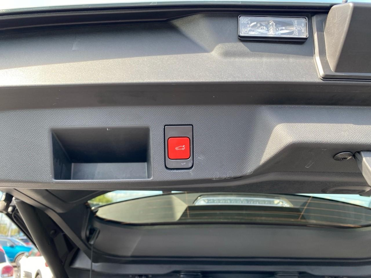 Citroën C5 Aircross electrique 210ch 78kwh autonomie confort max — photo 24