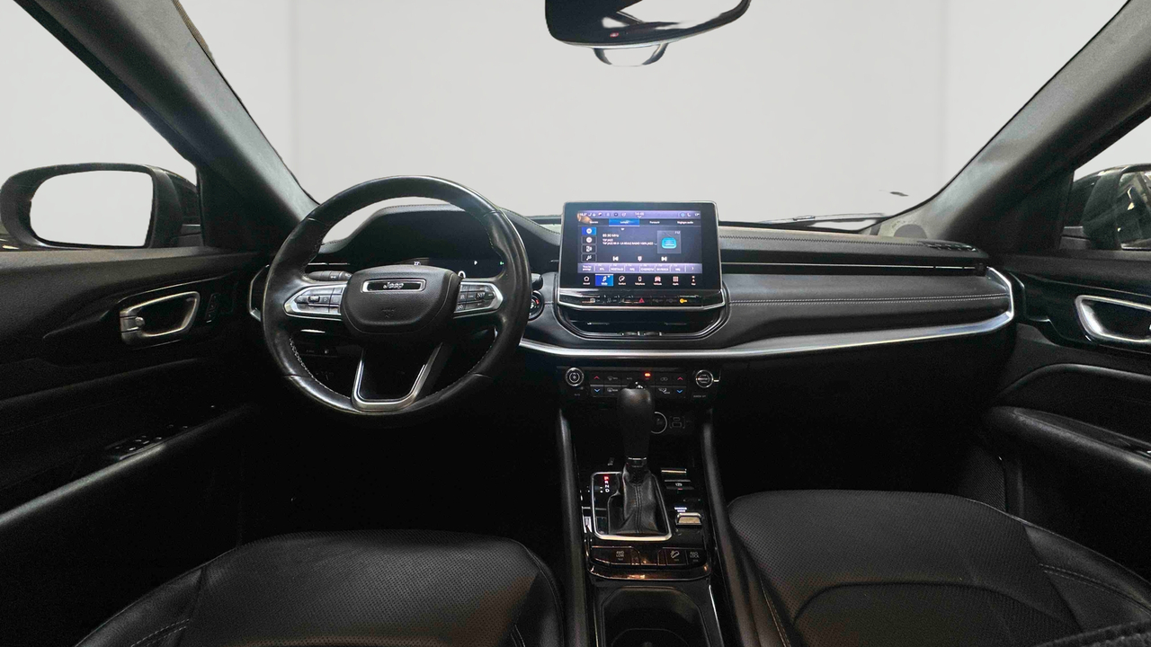 Jeep Compass 1.3 PHEV T4 240 ch 4xe eAWD — photo 11