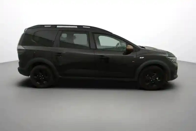Dacia Jogger tce 110 7 pl — photo 8