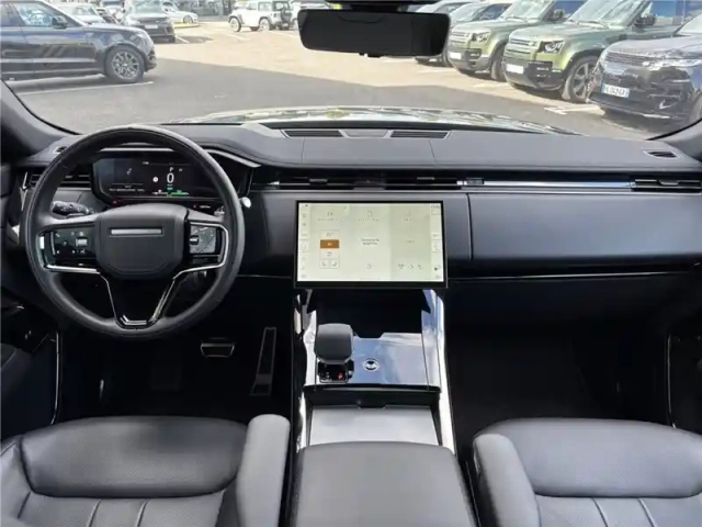 Land Rover Range Rover p460e awd 3.0l i6 phev — photo 27