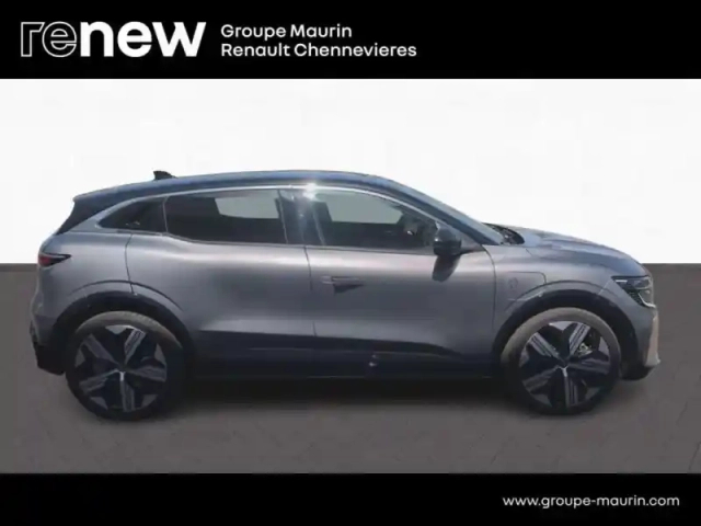 Renault Megane e-tech electric ev60 220ch iconic super charge -b — photo 4
