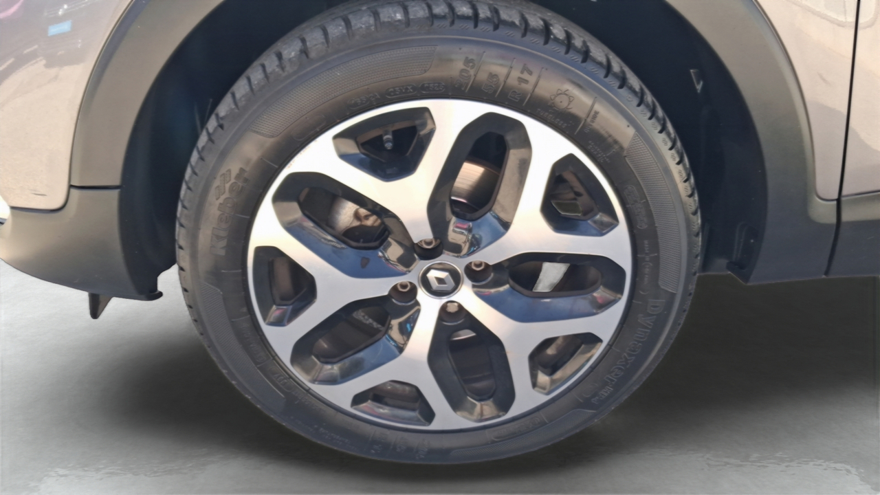 Renault Captur TCe 120 Energy — photo 14