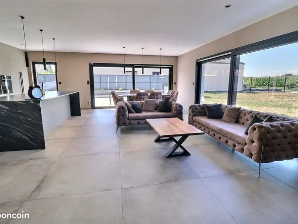 Maison 5 pièces 152 m²