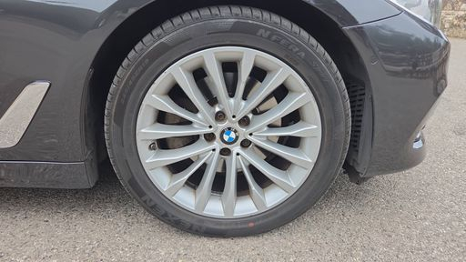 BMW Serie 5 518d 150 Steptronic 8 - Luxury – 2020 – 178967 km – Diesel – Boîte Automatique — photo 17