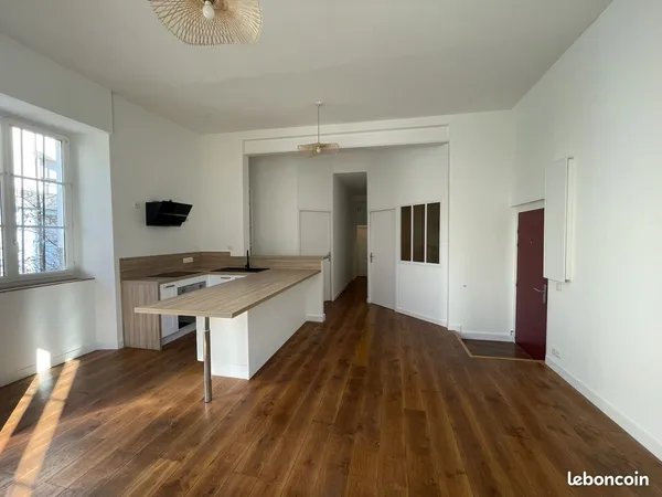 Duplex 6 pièces 83 m²
