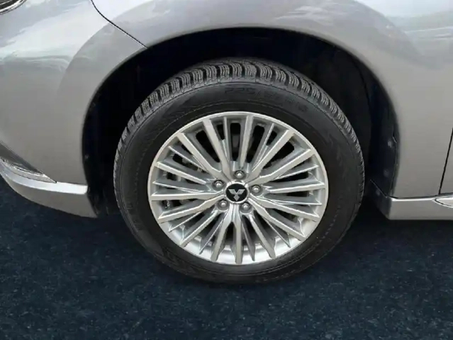 Mitsubishi Outlander phev twin motor business 4wd euro6d-t evap 5cv — photo 12