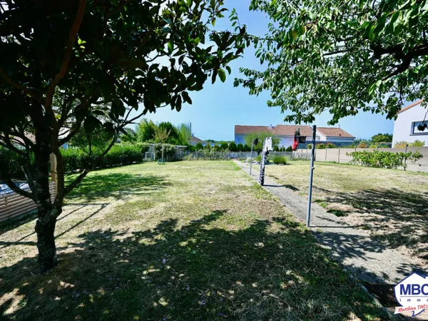 Terrain constructible 596 m²