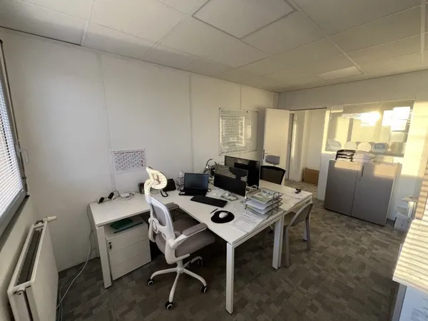 Bureaux 1 pièce 14 m²
