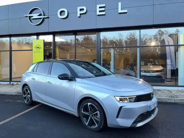 Opel Astra hybrid 180 ch bva8 — photo 20