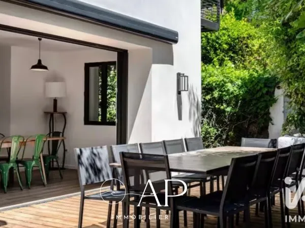 Maison 7 pièces 182 m²