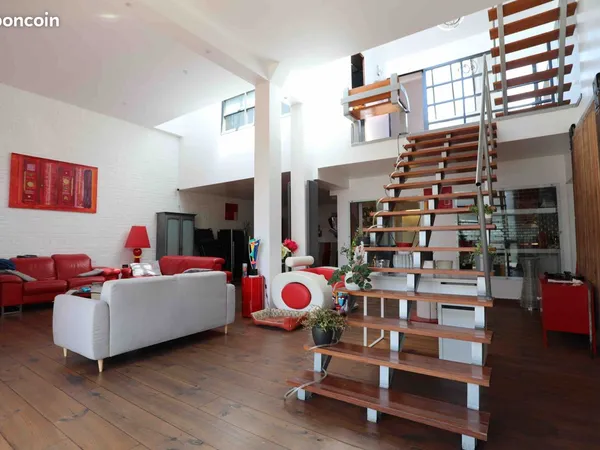 Maison 6 pièces 216 m²