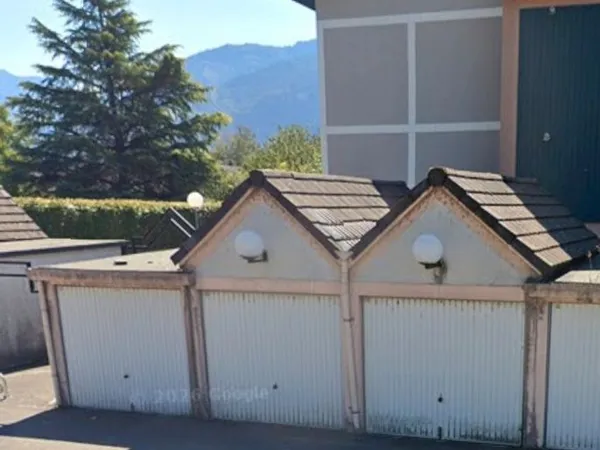 Garage à louer