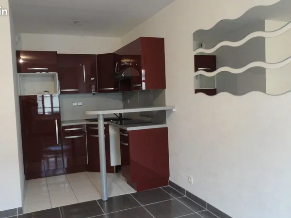 Location appartement dans une résidence rue saint gilles