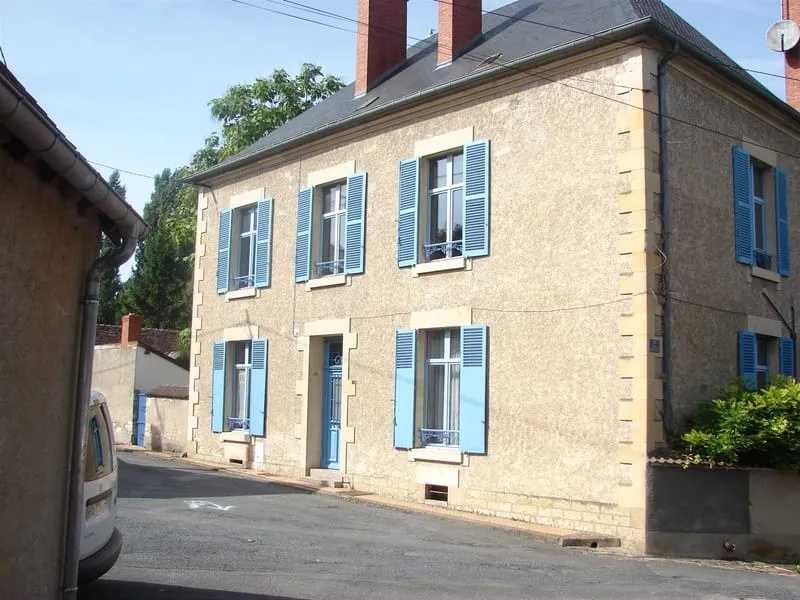 Photo 1