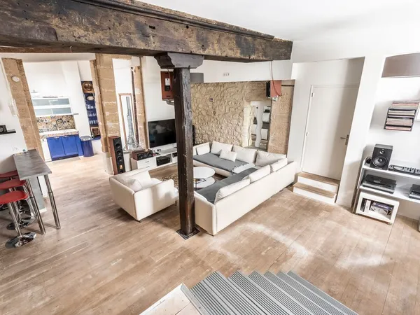 Appartement de 93m2 à louer sur Paris 04