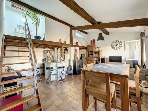 MONTPELLIER CENTRE VILLE APPARTEMENT DUPLEX 2 CHAMBRES + BUREAU
