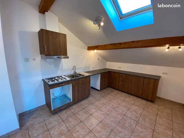 Appartement T3 Montvendre