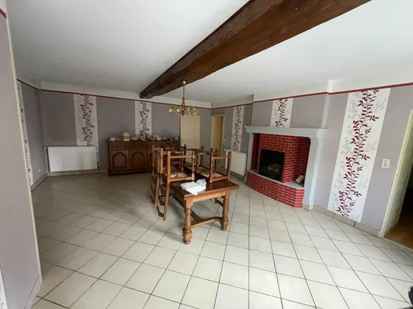 Maison de village 3 chambre, pas de gros travaux!