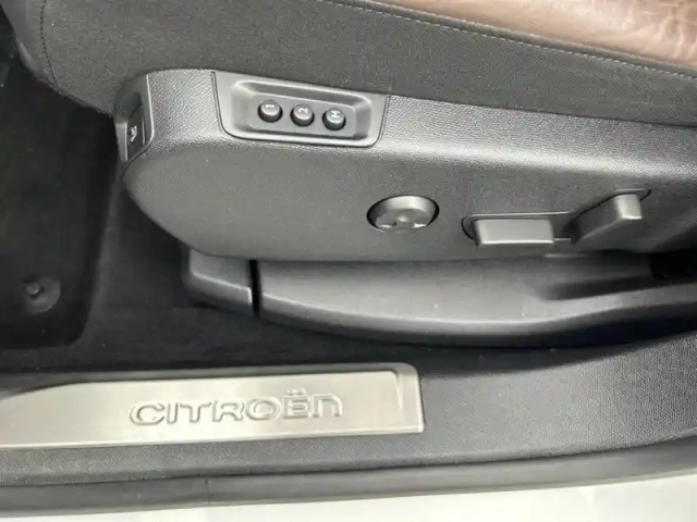 Citroën C5 Aircross bluehdi 130 s&amp;s eat8 — photo 19