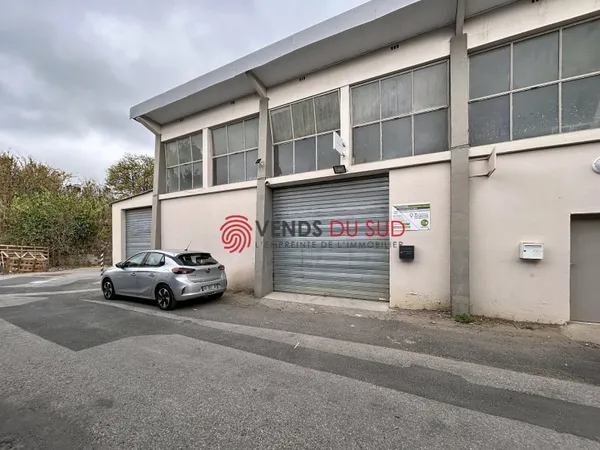 Hangar 380 m²