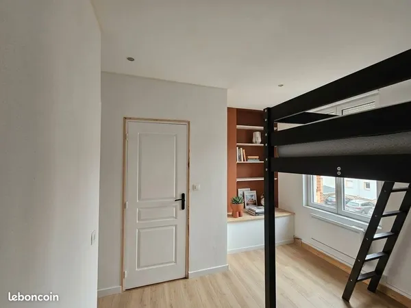 Studette avec salle de bain privée