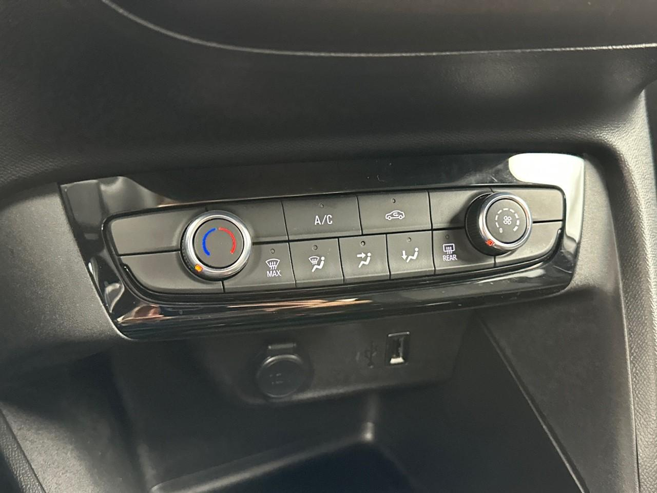 Opel Corsa 1.2 turbo 100 ch bva8 elegance business — photo 28