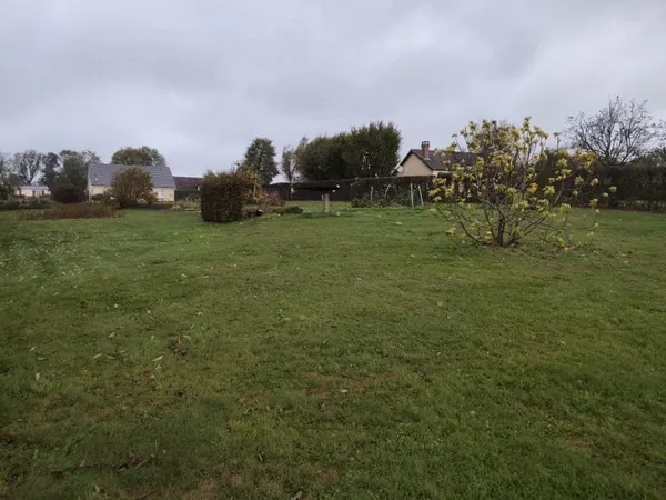Terrain 2500 m²