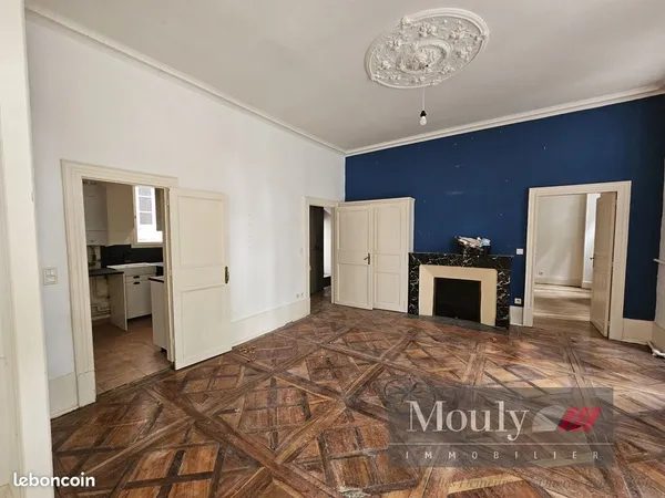 Appartement 4 pièces 400 m²