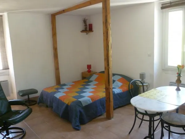 Studio de 25m2 à louer sur Saint-Florent-sur-Auzonnet