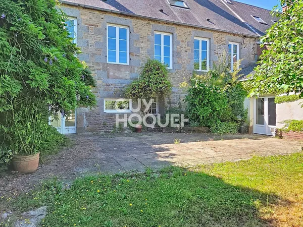MAISON À VENDRE DE 8 PIÈCES DE 198,70 M²